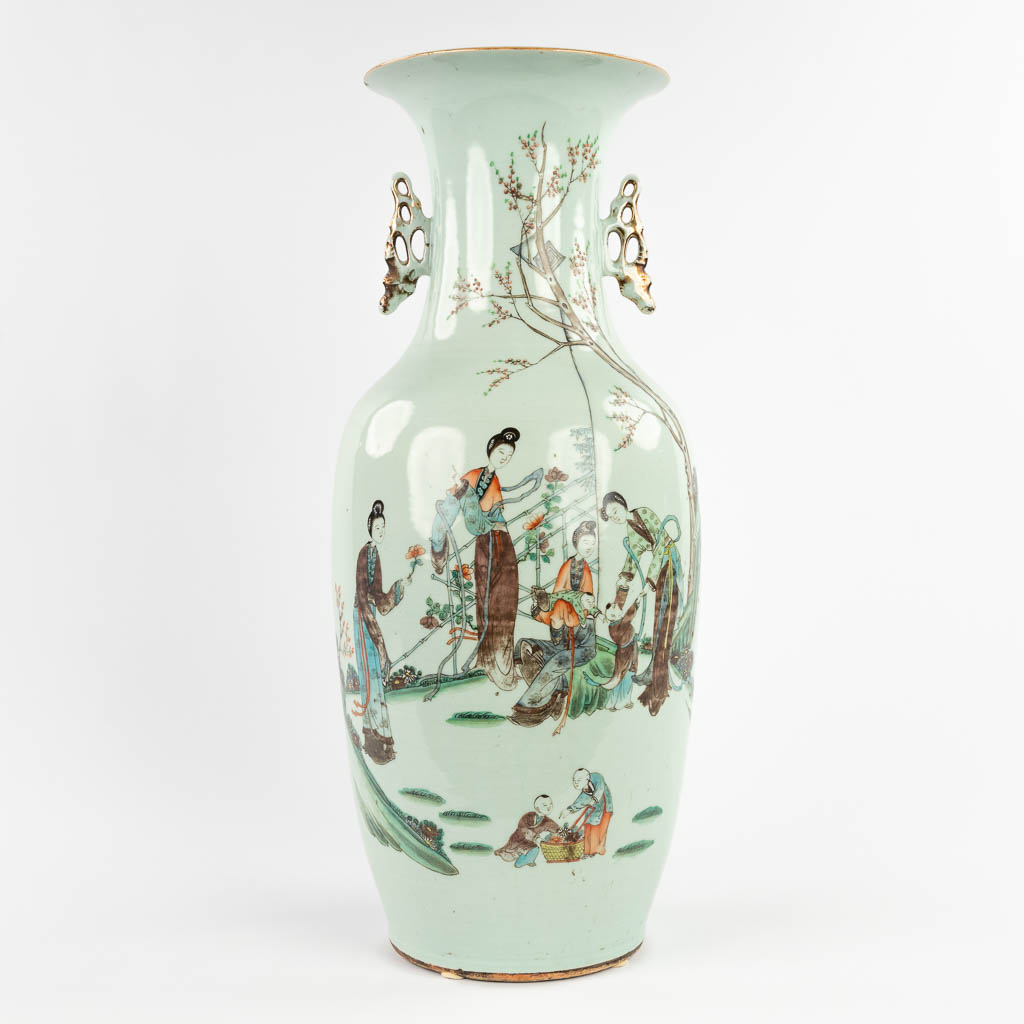 A Chinese vase, decor of Ladies in a garden. 19th/20th C. (H:58 x D:24 cm)