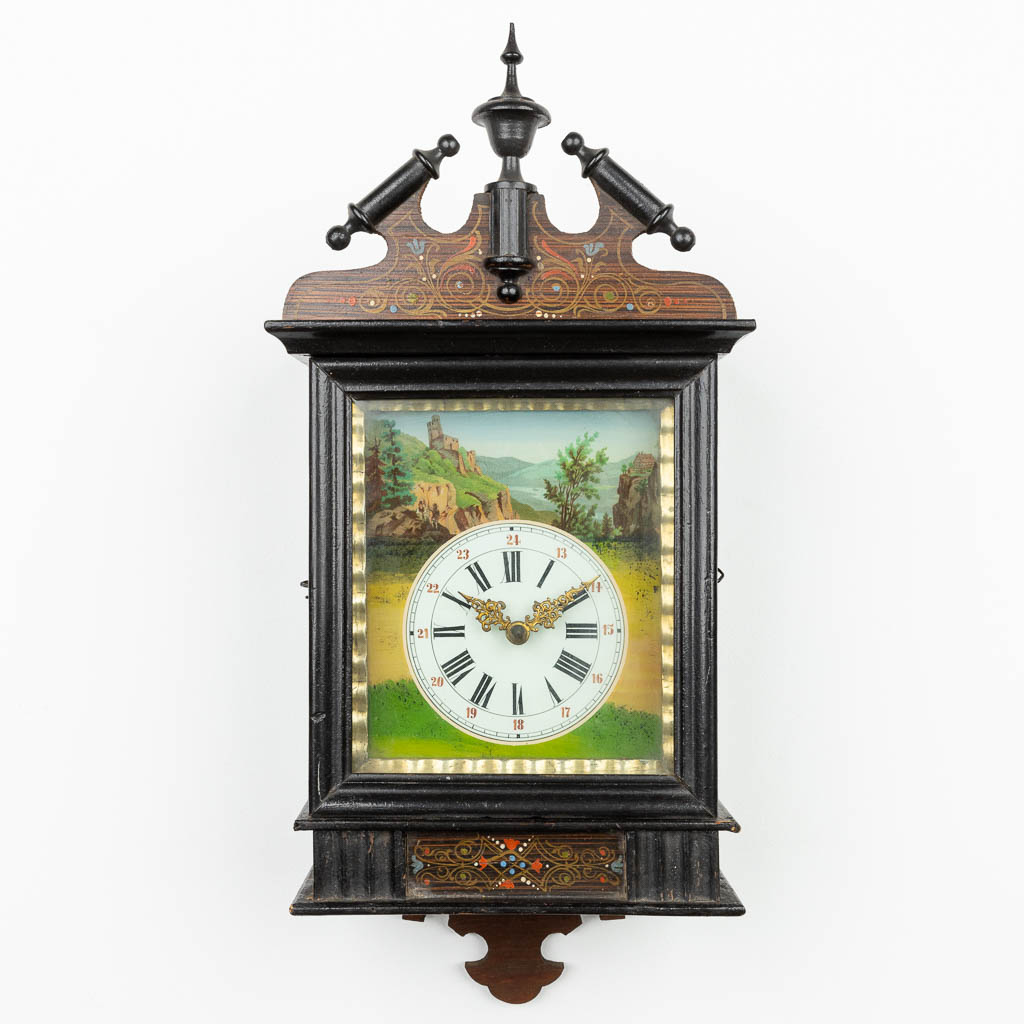 A Black Forest wall clock. (H:52cm)
