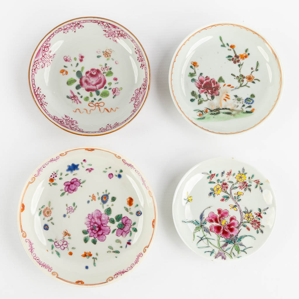 Ten Chinese Famille Rose plates, Carp and flowers. Kangxi or later. (D:22 cm)