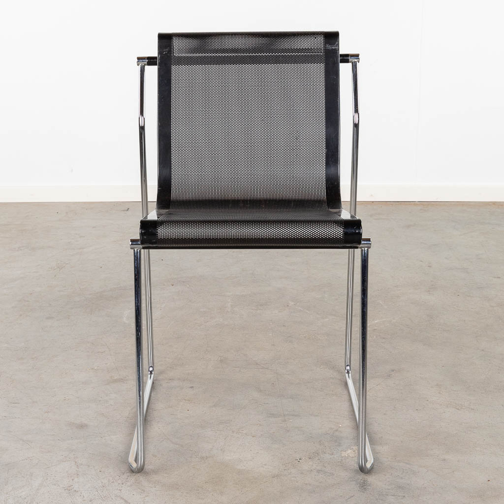Pietro AROSIO (1946) 'Monopoli' voor Airon, een set van 6 stoelen. 