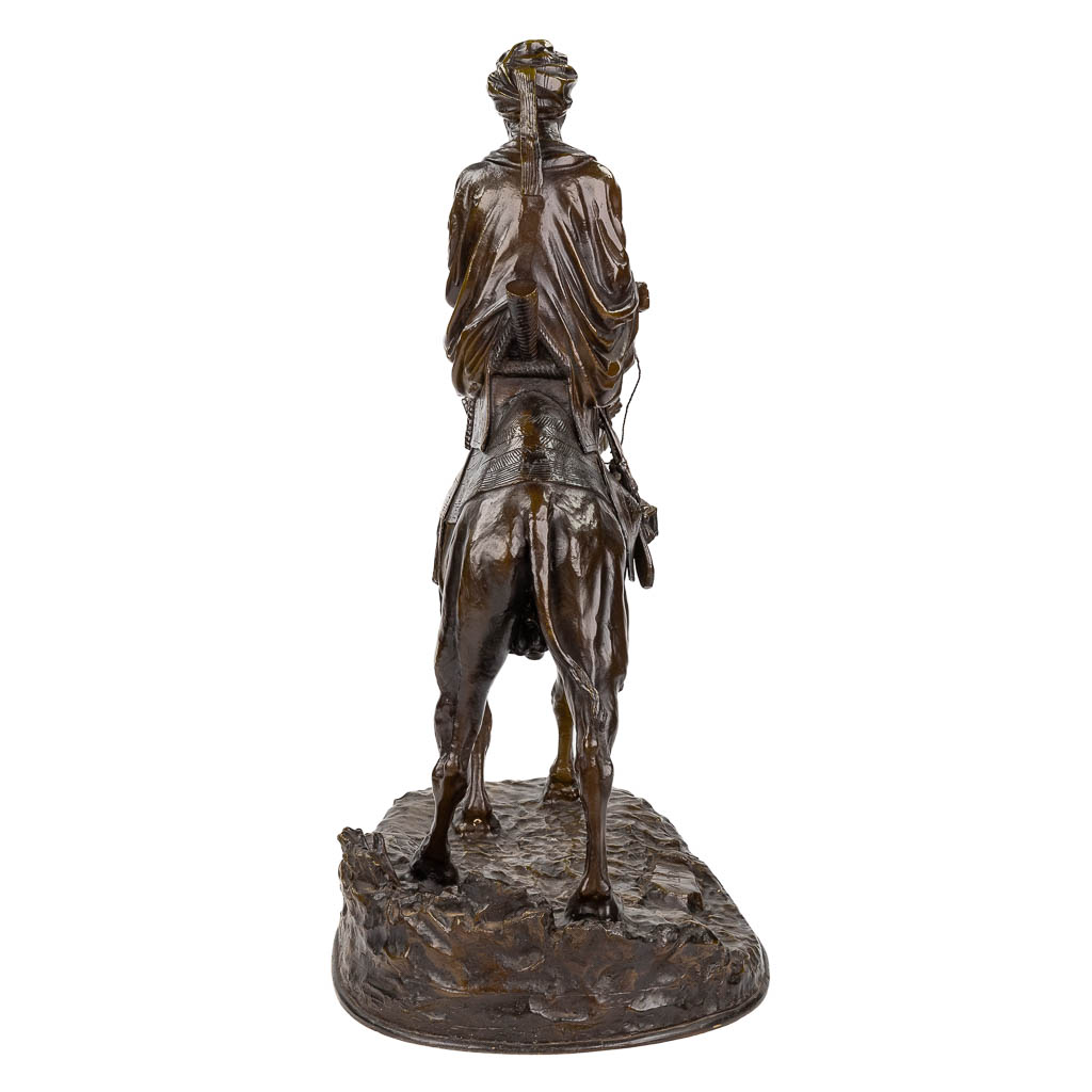 Agathon LÉONARD (1841-1923)(after) 'Arabier op een dromedaris' gepatineerd brons. (D:41 x W:67 x H:86 cm)