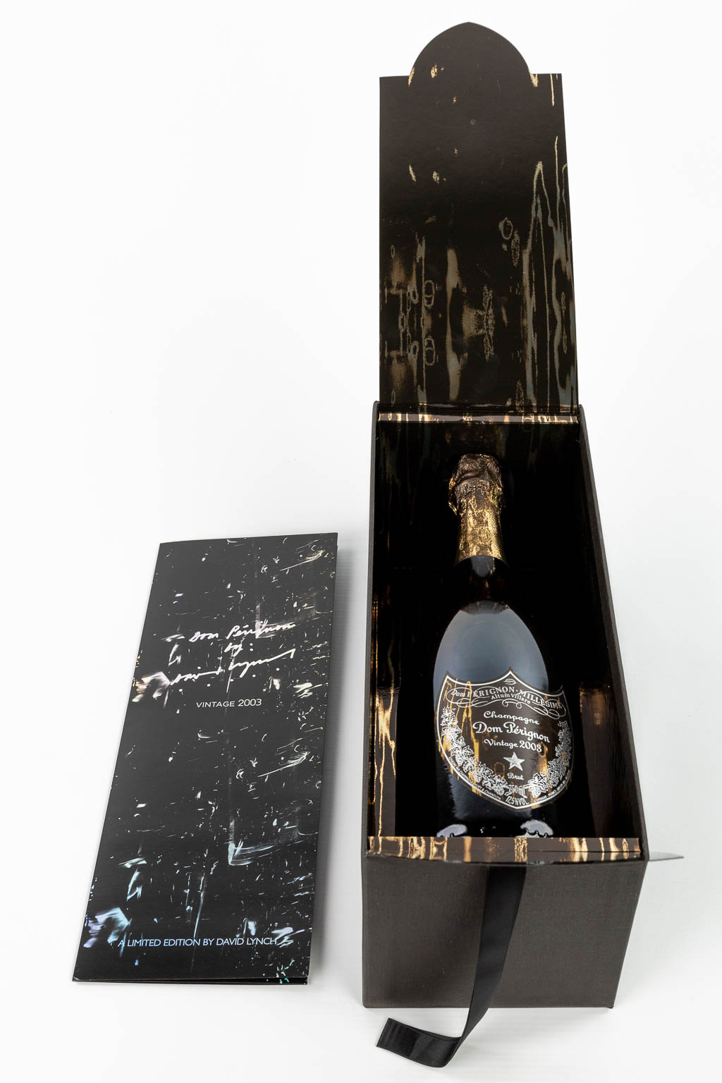 1 x Dom Pérignon Champagne Vintage 2003 (Special edition David Lynch). 