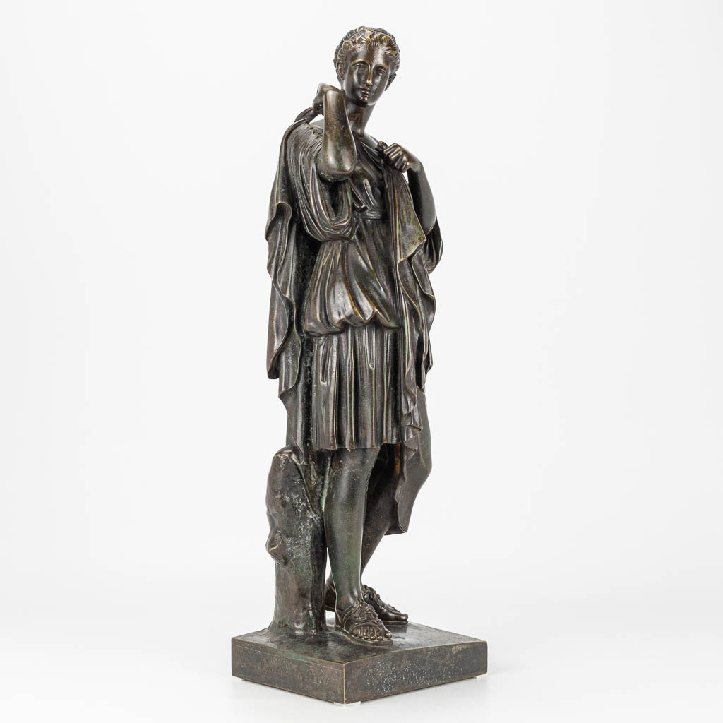 A bronze statue of Diana de Gabii and marked Gauthier & Cie. 19th century. 