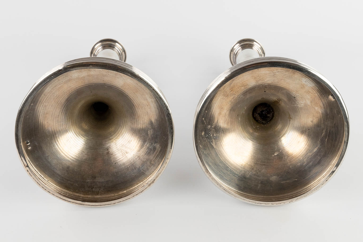 A pair of candle holders, silver, 800/1000, marked Vienna, Austria. 1872-1922. 1152g. (W:16,5 x H:34 cm)
