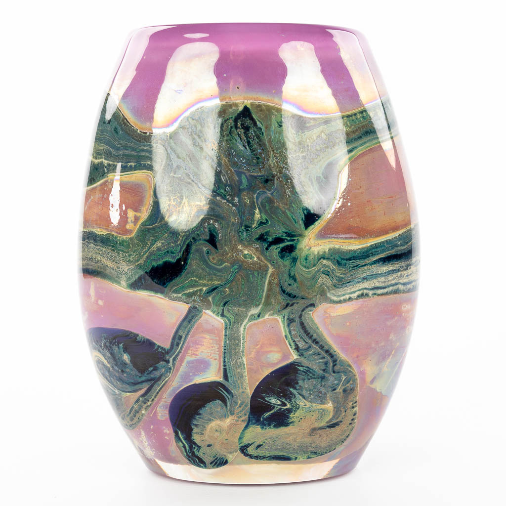 Samuel J. HERMAN (1936) Een vaas gemaakt uit glas en gemerkt Val Saint Lambert (H:28cm)
