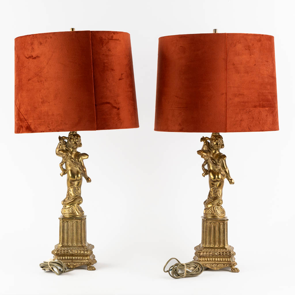 Een paar decoratieve tafellampen, 20ste eeuw. (L:15 x W:15 x H:78 cm)