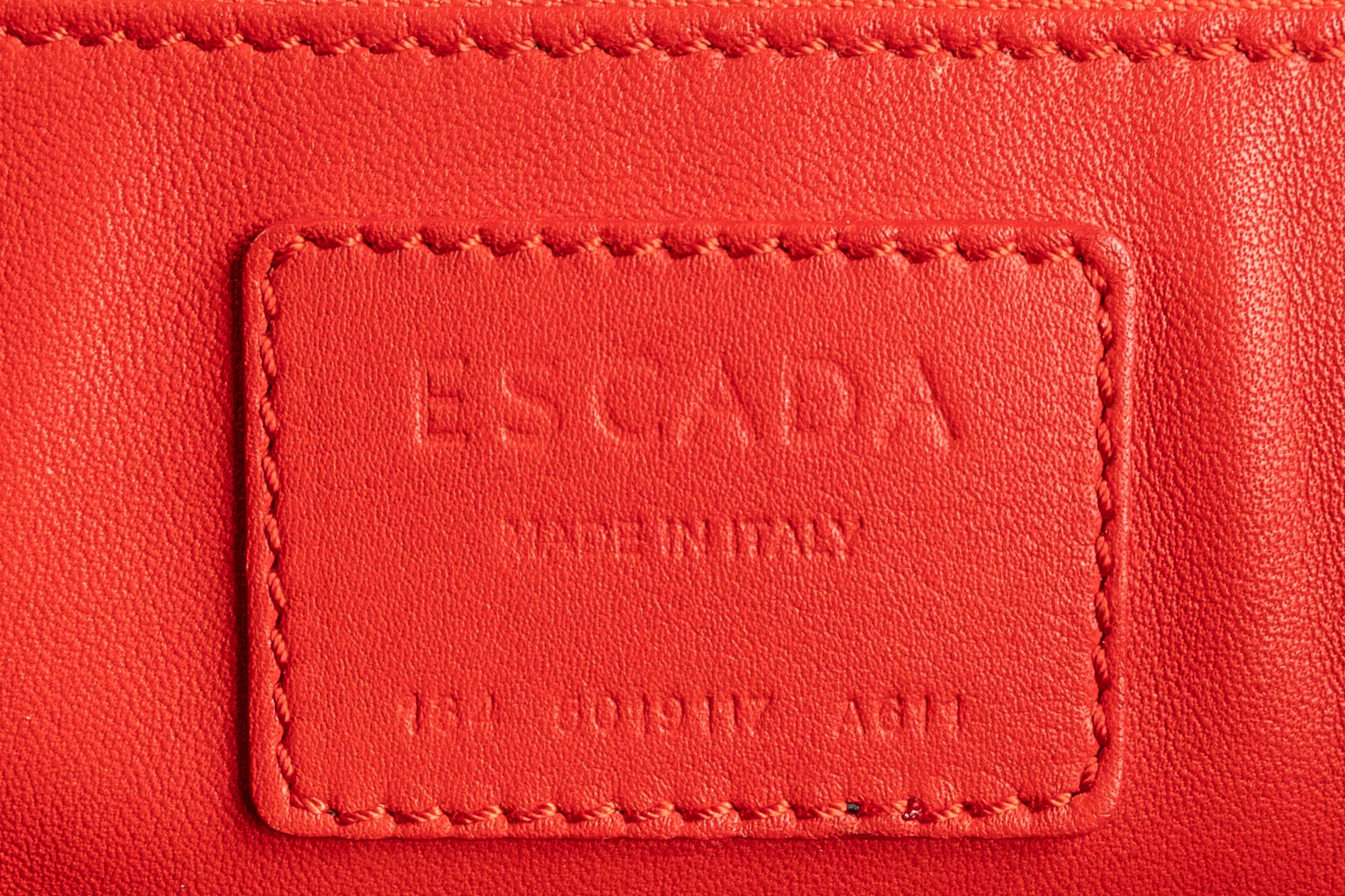 Escada, een handtas gemaakt uit rood leder. (W:33 x H:28 cm)