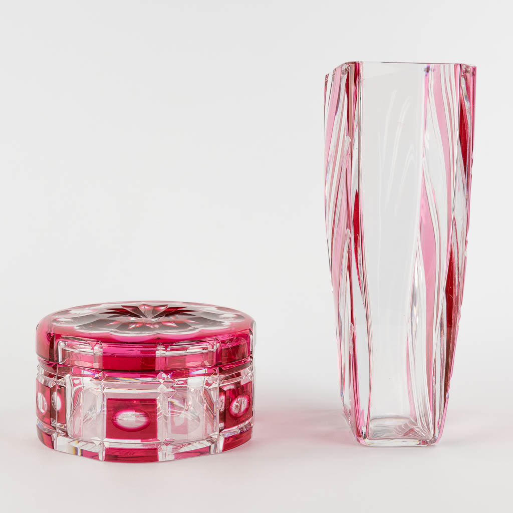 Val Saint Lambert, a vase and bonbonière, clear cut glass. (D:9 x W:14 x H:25 cm)
