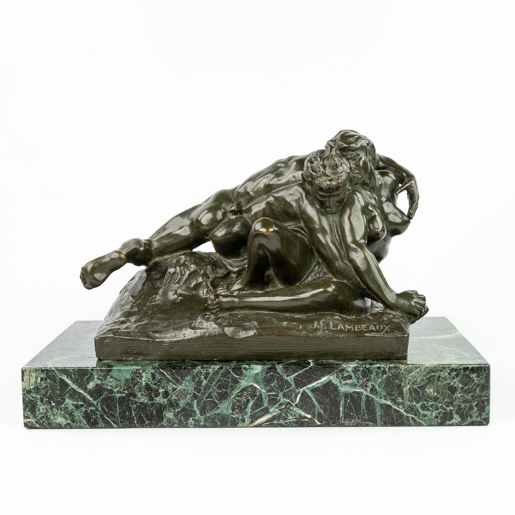 Jef LAMBEAUX (1852-1908) 'Faun & Bacchante' een beeld gemaakt uit brons, 19de eeuw. (H:27cm)