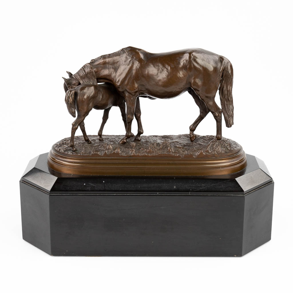 Isidore BONHEUR (1827-1901) 'Merry and a foal' a statue made of patinated bronze (18,5 x 40 x 30,5cm)
