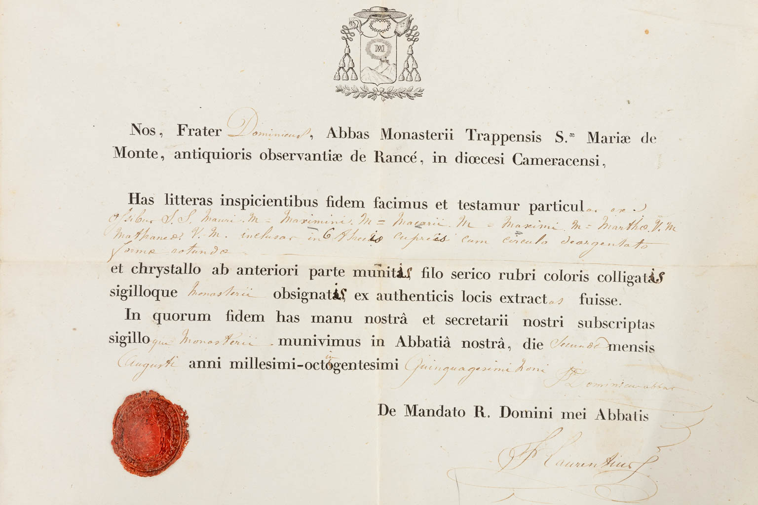 A sealed theca with a relic: Ex Ossibus Sancti Mauri, M., Maximini M., Macarii M., Maximi M., Martha V.m., Mathaneo V.M.