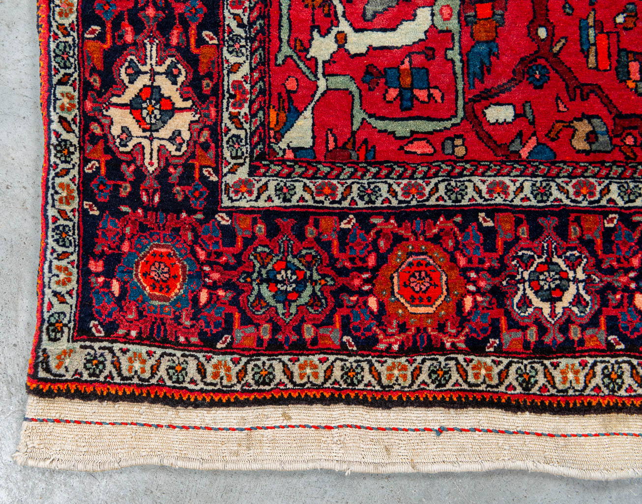 An Oriental hand-made carpet Bidjar. (135 x 219 cm)