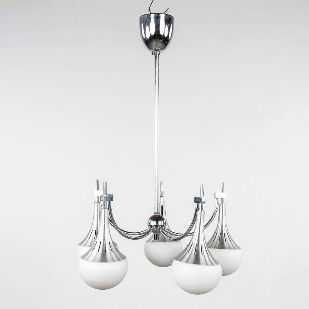 Gaetano SCIOLARI (1927-1994) 'Trumpet' a ceiling lamp. Circa 1970. (H:70 x D:42 cm)