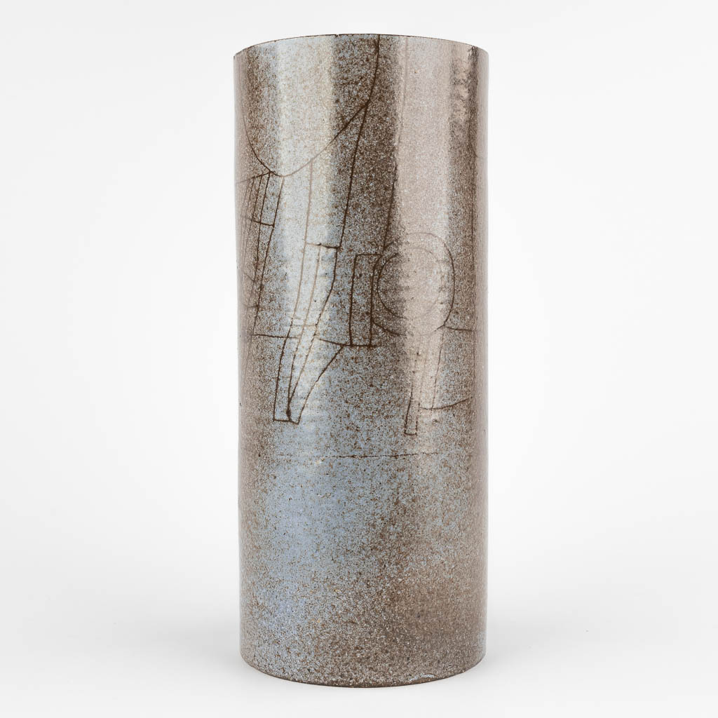 Elisabeth VANDEWEGHE (1946) 'Vase' for Perignem. (H:34 x D:14 cm)