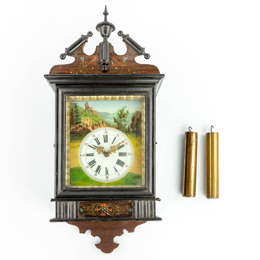 A Black Forest wall clock. (H:52cm)