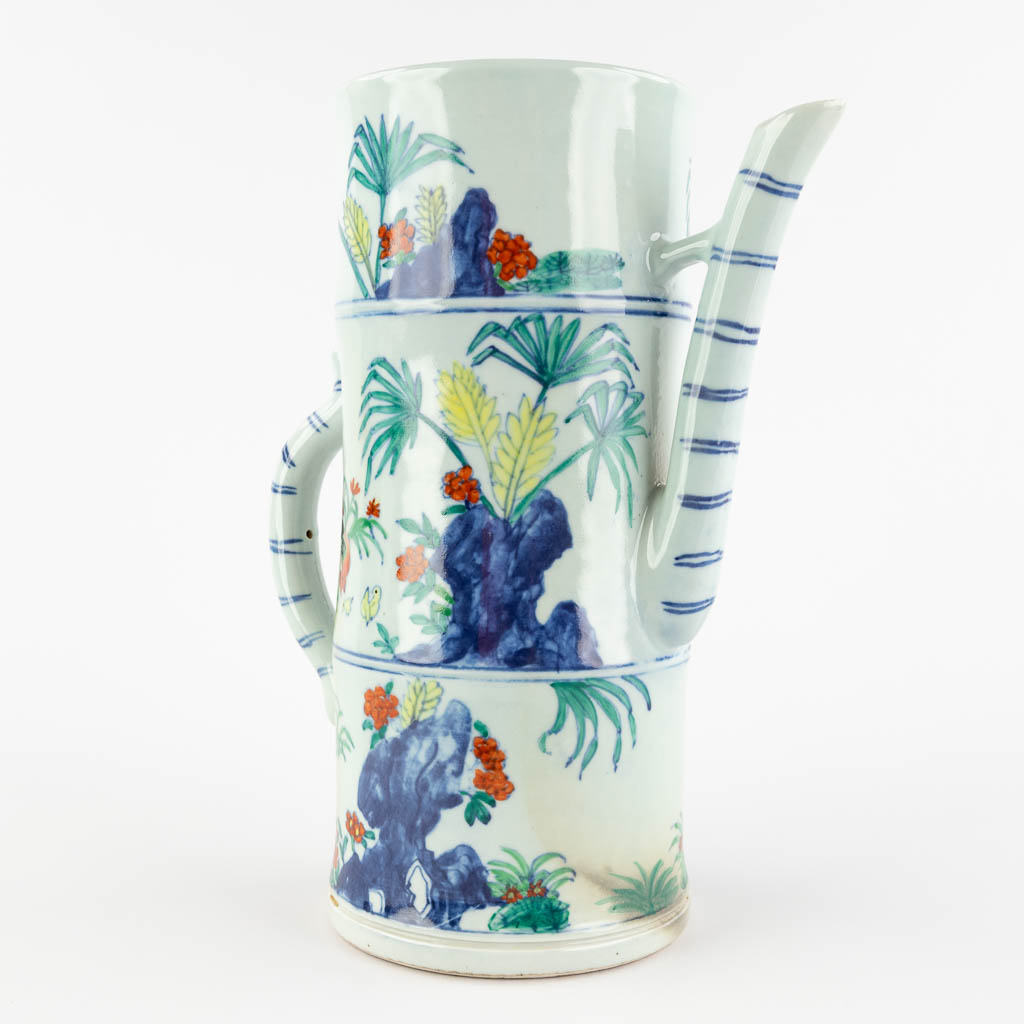 A pitcher, Faux Bamboo porcelain with chicken decor, Qianlong mark. 19th/20th C. (W:22 x H:27 cm)