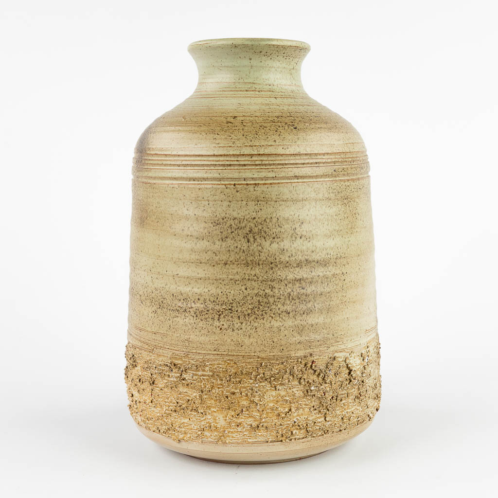 A glazed mid-century ceramic vase, probably Emiel LASKARIS (XX). (H:31 x D:20 cm)