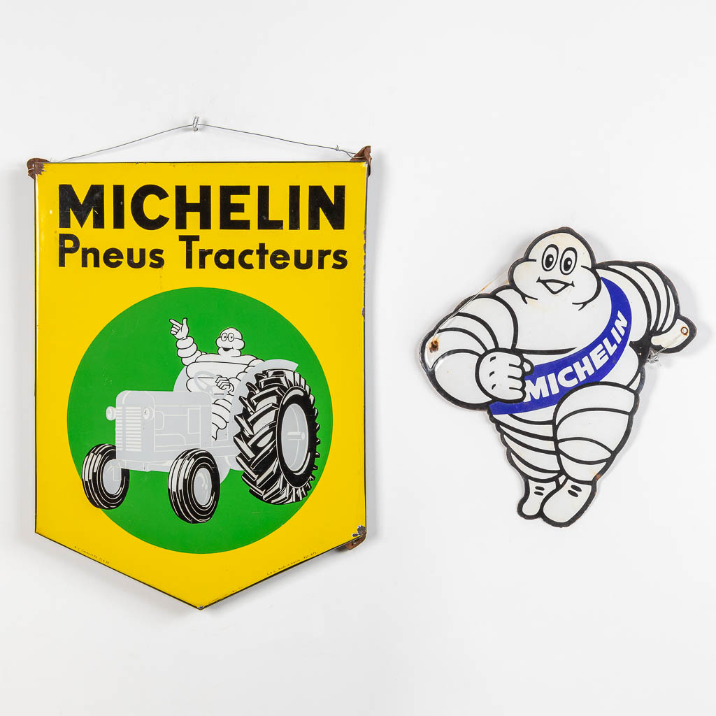 Stoffelijk overschot Vriendelijkheid Uitgang Een collectie van 2 email platen 'Michelin Pneus Tracteurs' en Bibendum, De  Michelin Mascotte. | Flanders Auctions