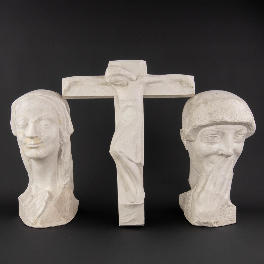 Antoon VAN PARIJS (1884-1968) 'Three sculptures' plaster (D:24 x W:44 x H:22 cm)