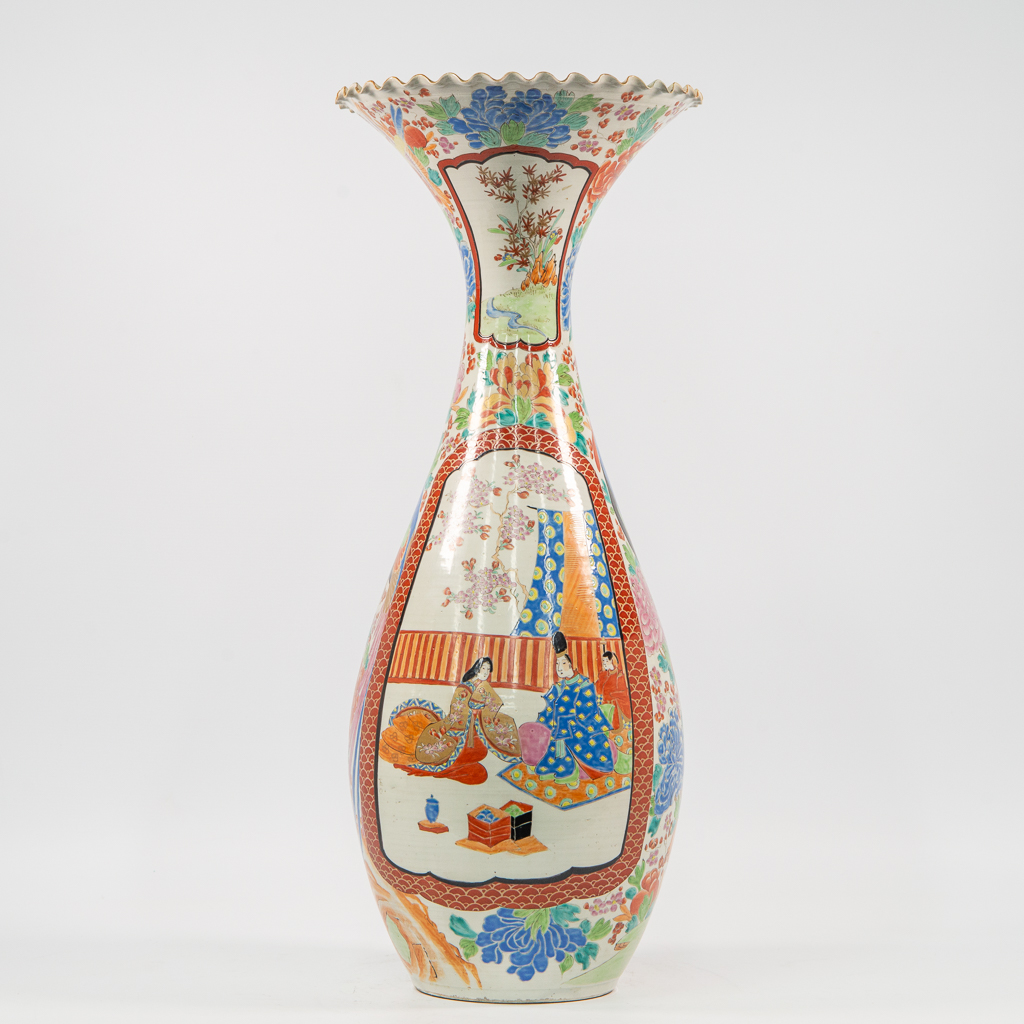  Japanese Vase