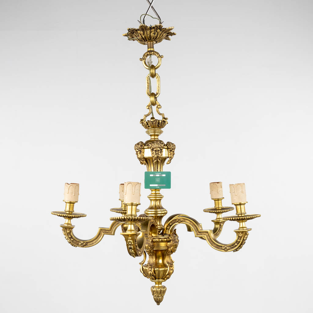 A large bronze Mazarin chandelier, decorated with ladies. 20th C. (H:66 x D:66 cm)