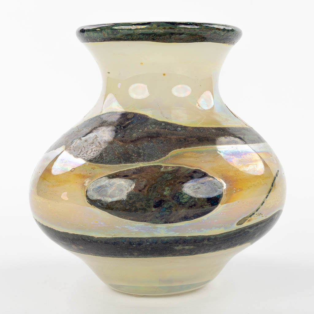 Samuel J. HERMAN (1936) Een vaas gemaakt uit glas en gemerkt Val Saint Lambert (H:18,5cm)