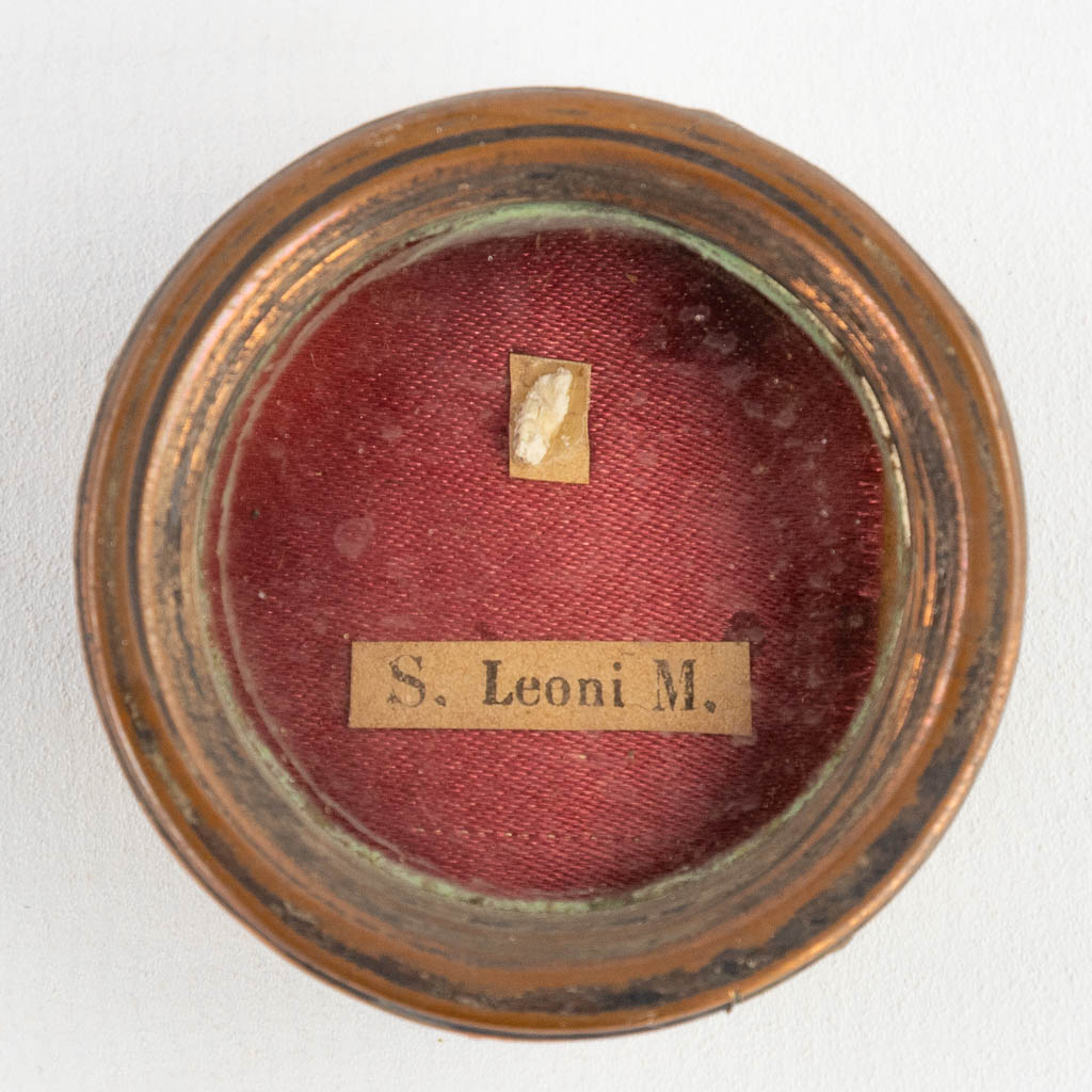 A sealed theca with a relic: Ex Ossibus S. Leoni M. 