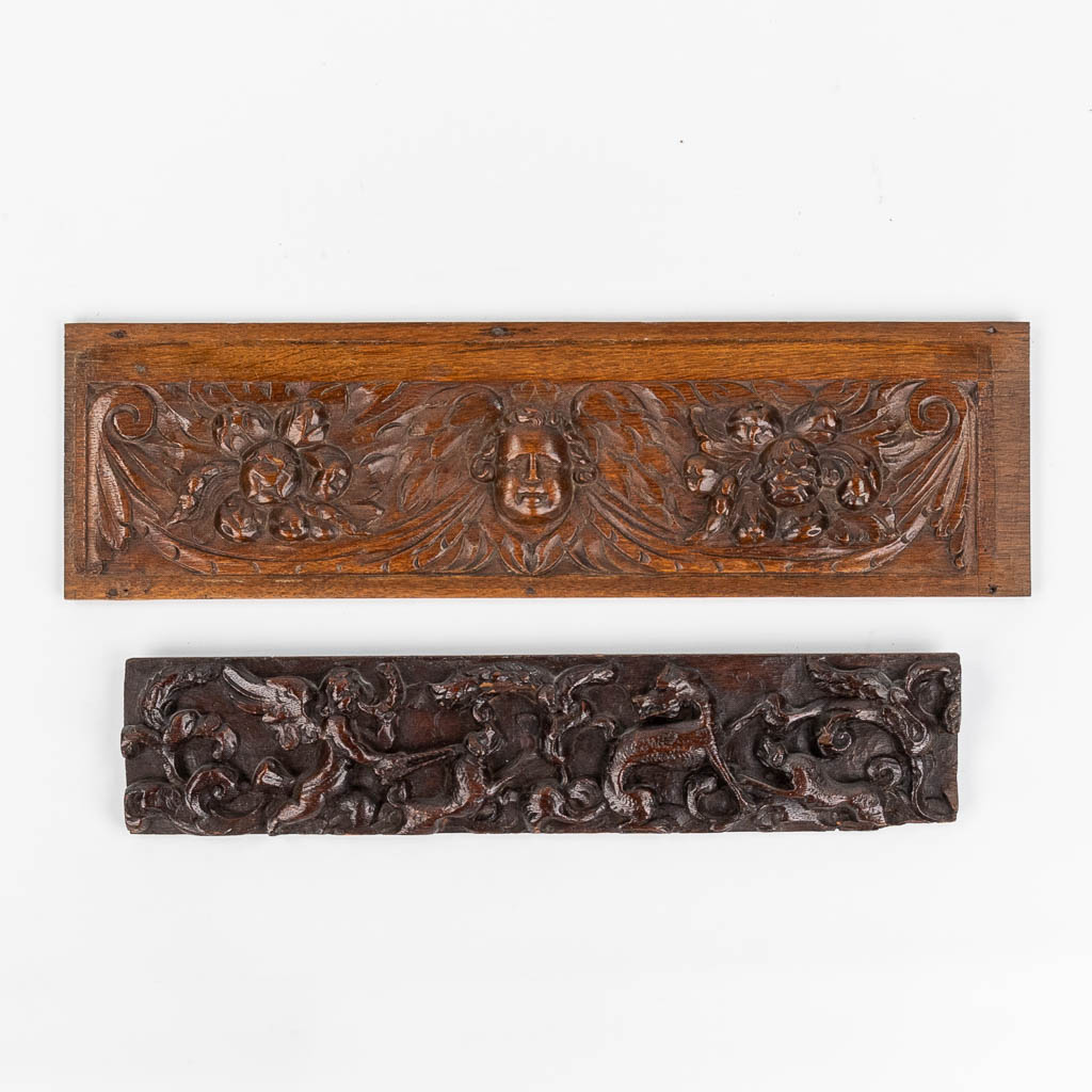 A large collection of panels, pieces and wood-sculptures, 16th/17th/18th C. (H:98 cm)