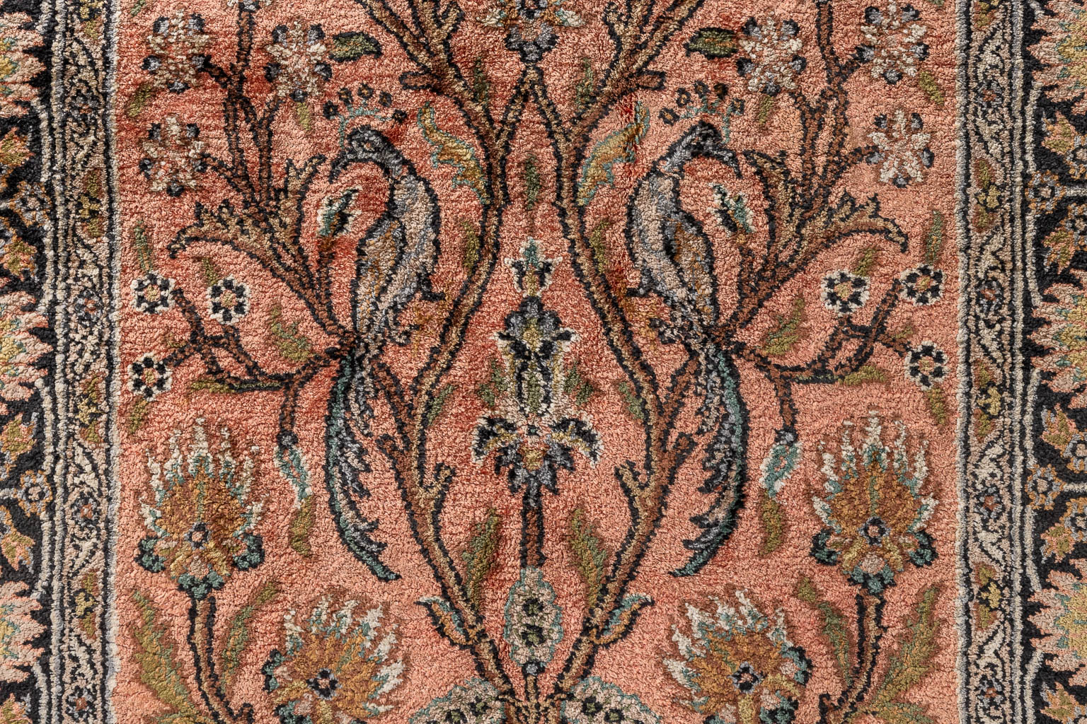 Twee Oosterse handgeknoopte tapijten. India & Midden-Oosten. (L:170 x W:107 cm)