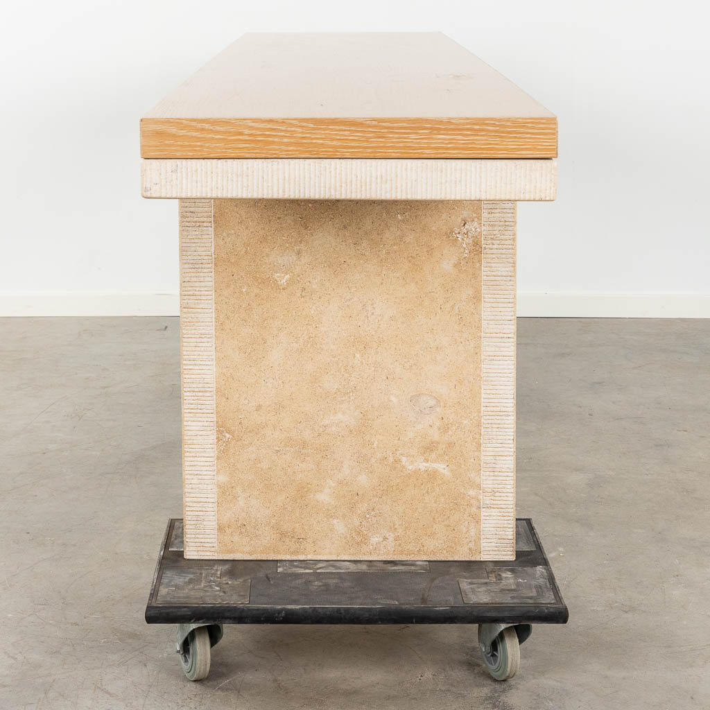 A pair of console tables, travertine with an oak veneered top. 20th C. (D:50 x W:220 x H:73 cm)