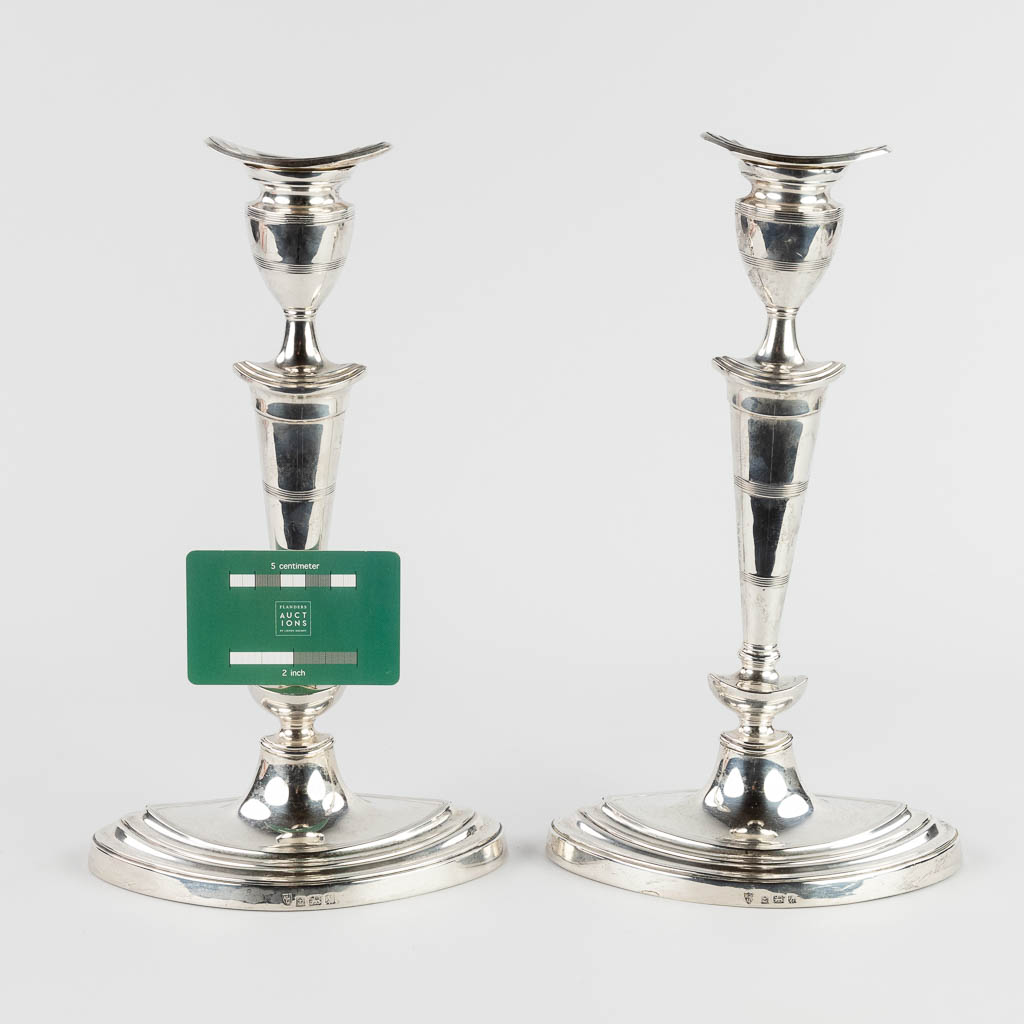 Ellis & Co, Ellis Jacob Greenberg, a pair of candle holders, silver, gross: 1,605g. (W:12 x H:17 cm)