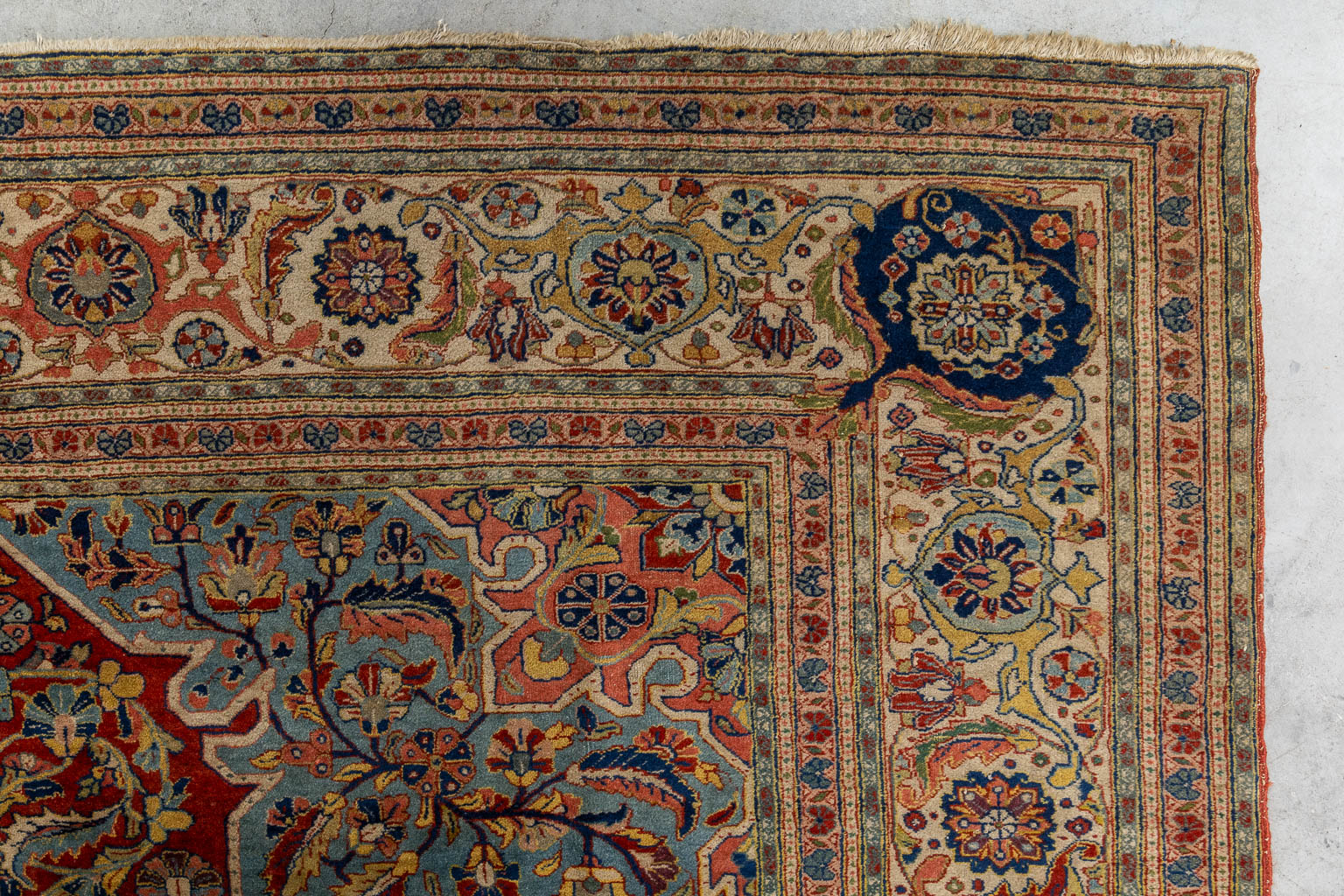 An Oriental hand-made carpet, Ghoum. (L:264 x W:353 cm)