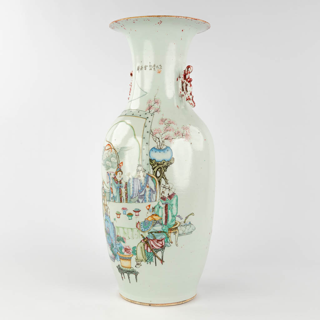 A Chinese vase decorated with wise men around a table. 19th/20th C. (H: 57 x D: 23 cm)