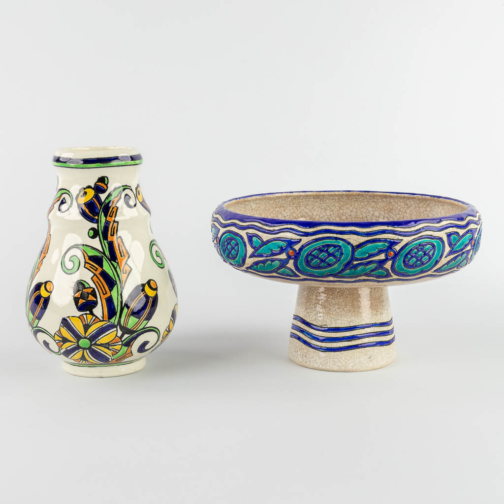 Charles CATTEAU (1880-1966) 'Vase en tazza' Decor 1081, model - decor 944, Model 633 (H:13 x D:23 cm)