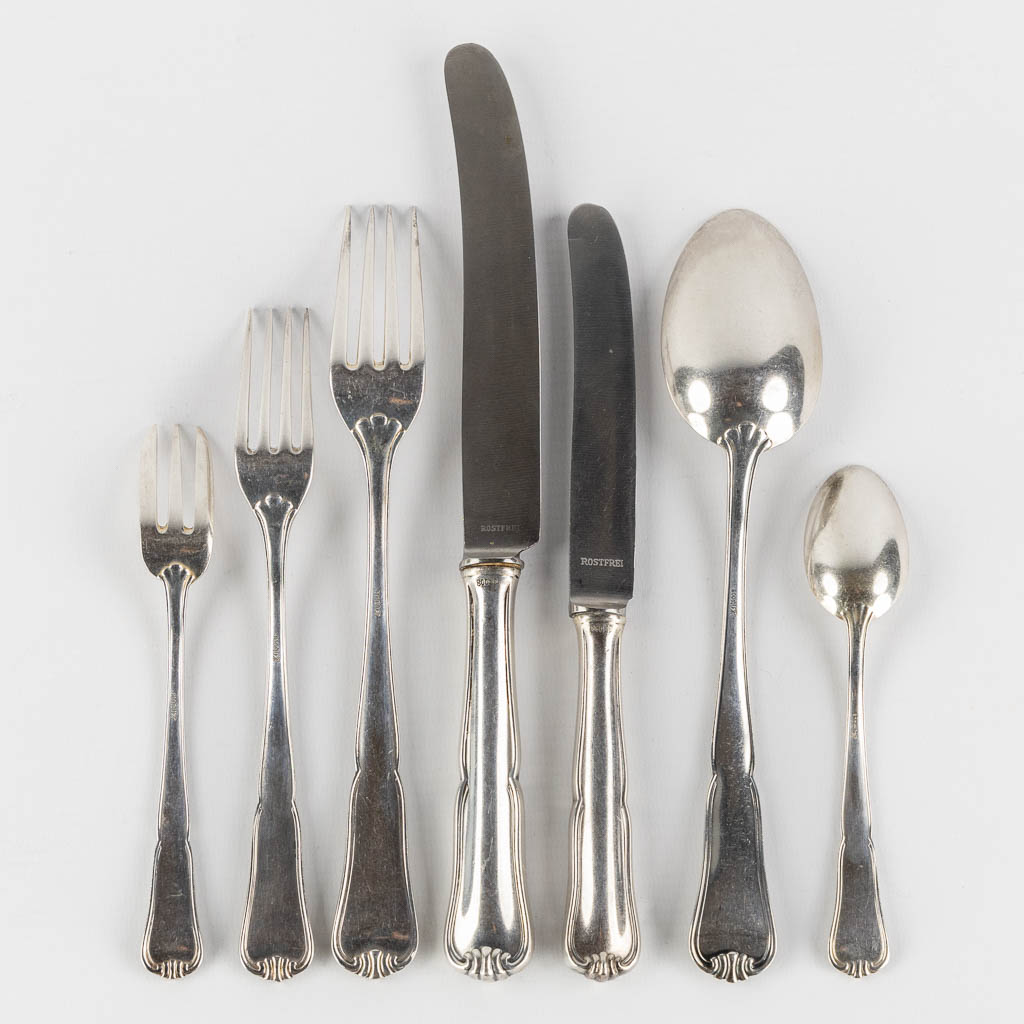 A large 82-piece silver cutlery, Germany. 800/1000. 2,673kg. (L:25,5 cm)