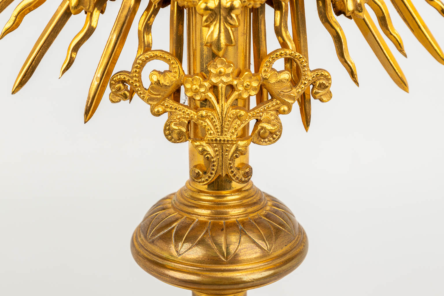 A traditional solar monstrance made of brass with cut glass decoration. (H:46cm)