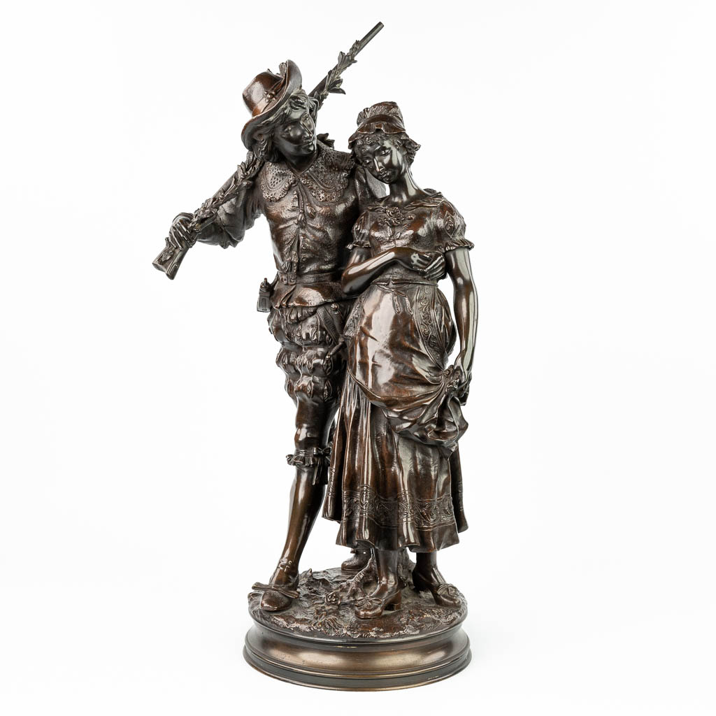 Adrien Etienne GAUDEZ (1845-1902) 'Retour de Chasse' een bronzen beeld op een draaisokkel. (H:72cm)