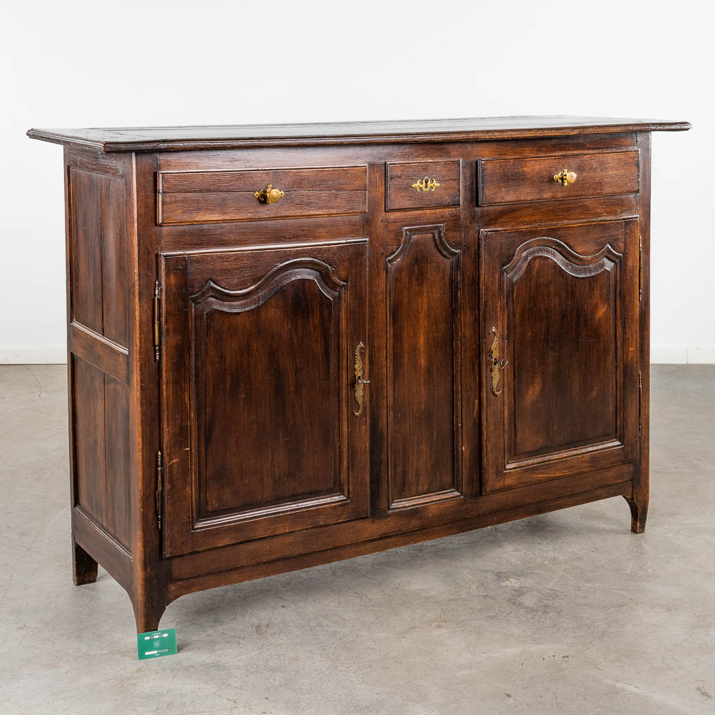 An antique dresser, oak, 2 doors and 3 drawers. 19th C. (D:54 x W:113 x H:164 cm)