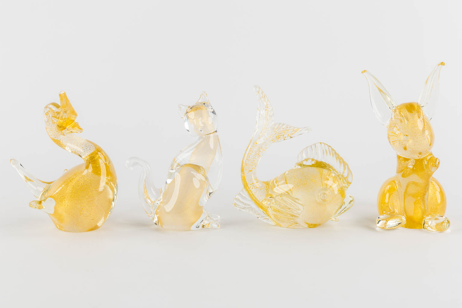 Val Saint Lambert and Murano, 9 glass figurines of animals. (H:19 cm)