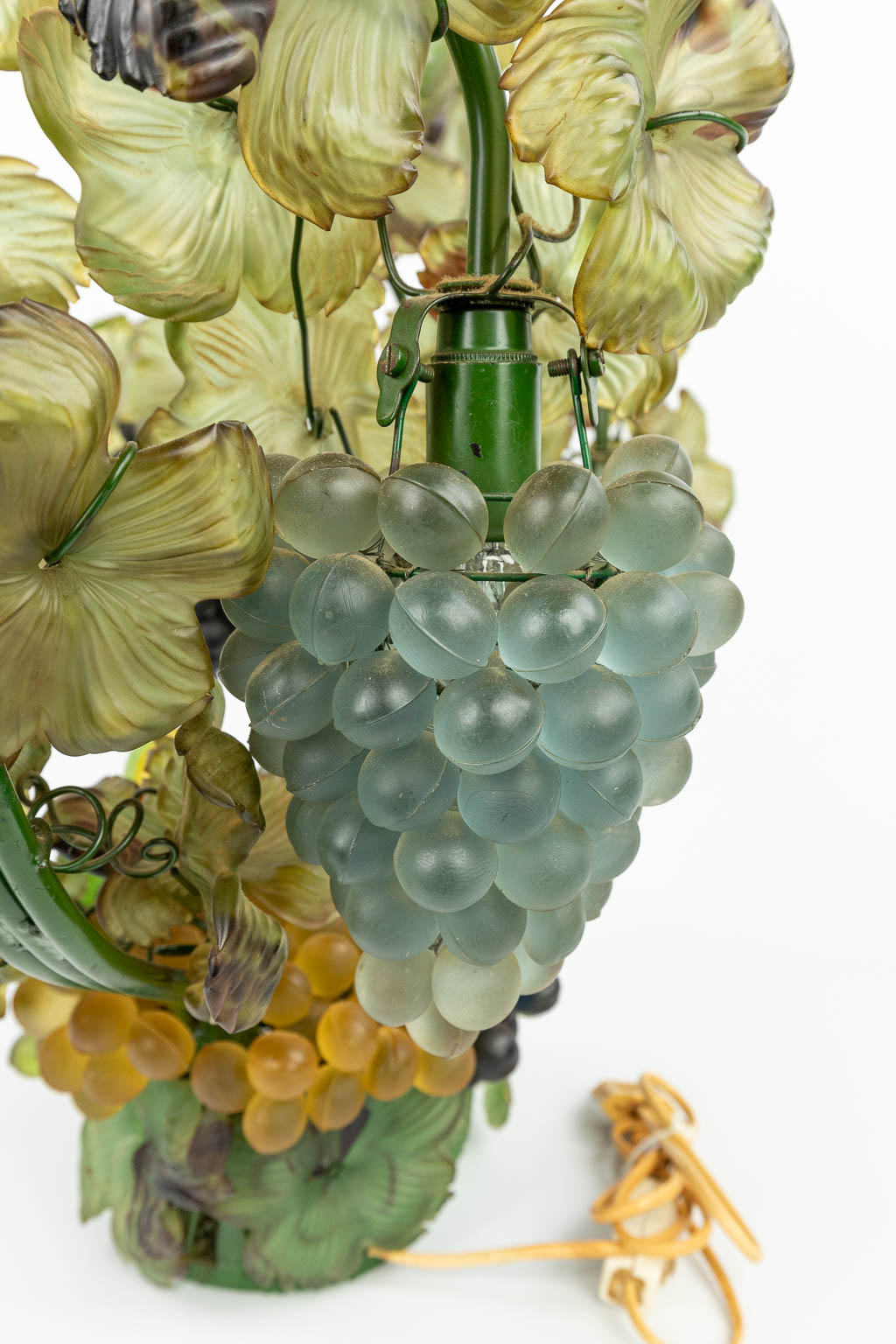 Cesare TOSO (XX-XXI) 'Grape Table Lamp' en exceptional lamp made of colored glass. (H:60cm)