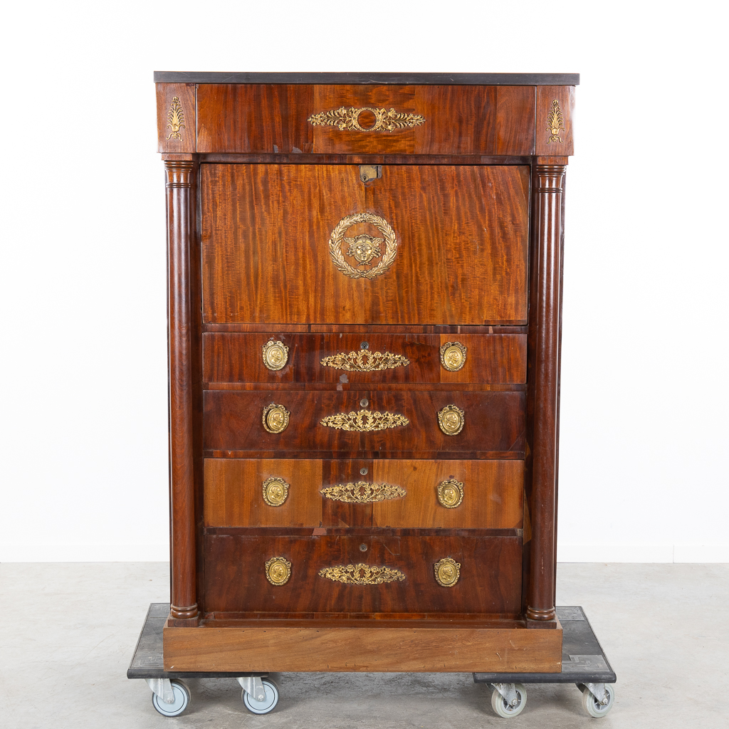 An antique 'Secretaire' cabinet, France, Empire Period. 19th C. (L:57 x W:101 x H:147,5 cm)