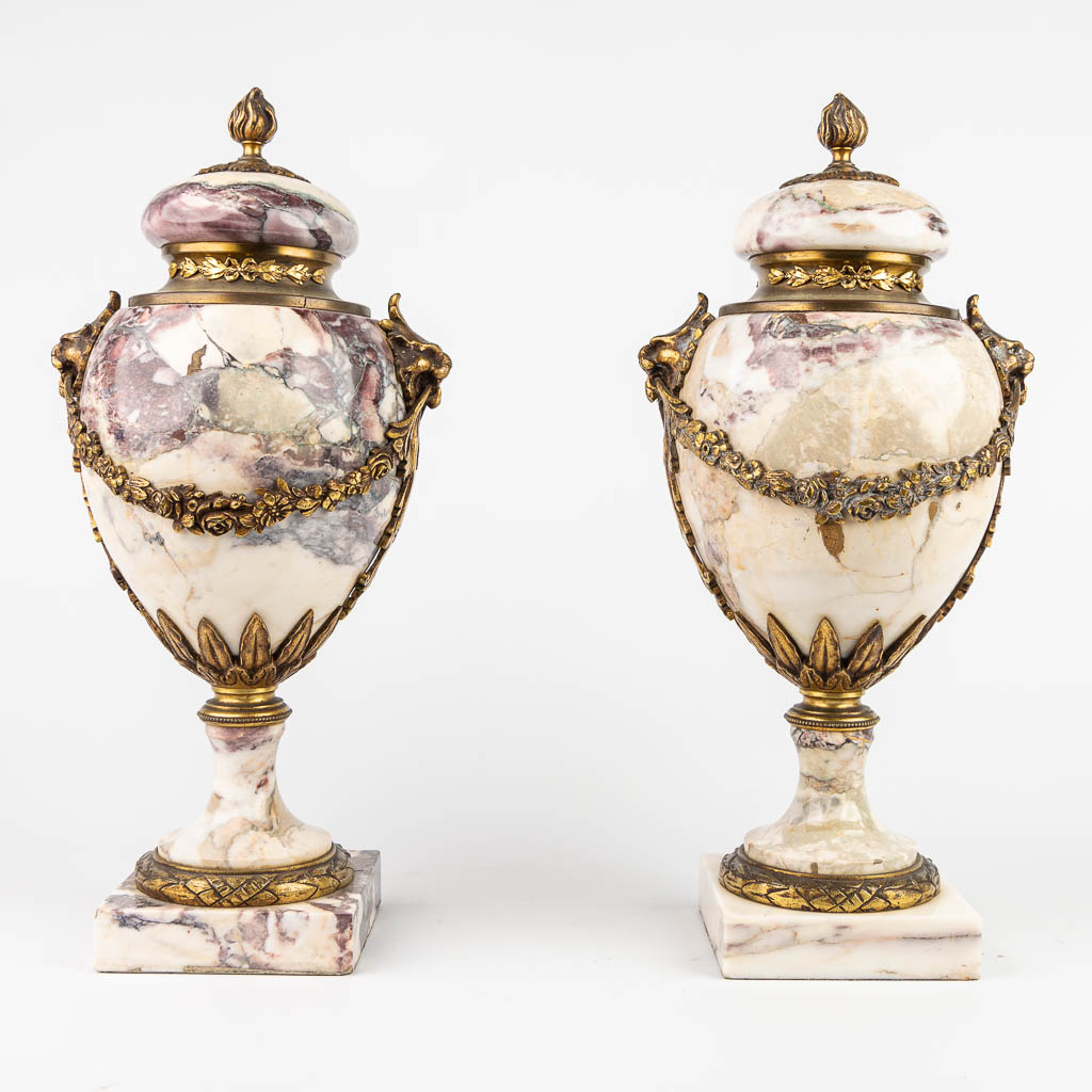 A pair of cassolettes made of marble and mounted with bronze. (H:40cm)