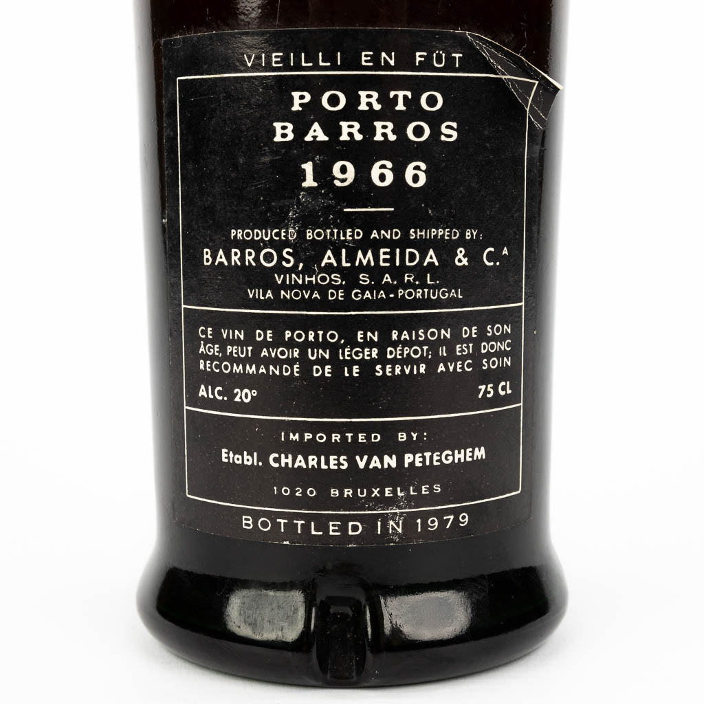 A bottle of Porto Barros 1966. (H:27cm)