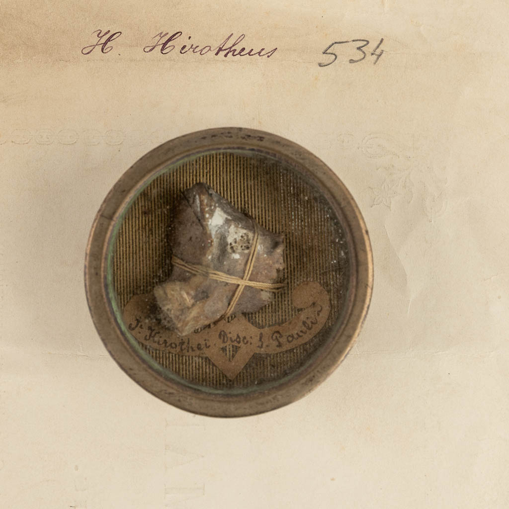 A sealed theca with a relic: Ex Ossibus Sancti Hirothei,i, Discipuli Sancti Pauli