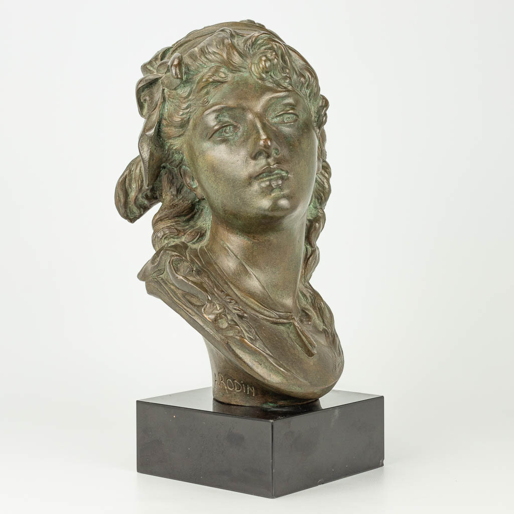 Auguste RODIN (1840-1917) 'Suzon', een bronzen buste. Tweede helft 20ste eeuw. 