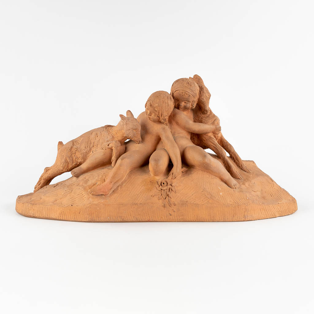 Ary Jean Léon BITTER (1883-1973) 'Kinderen met geitjes' terracotta. (D:20,5 x W:58 x H:27 cm)
