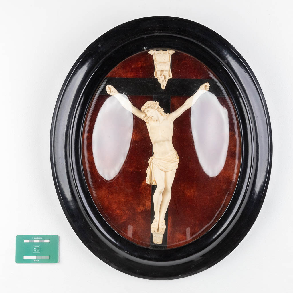 4 frames with sculptured meerschaum images, Jesus Christ, Corpus Christi, Descent from the cross. (W:43 x H:52 cm)