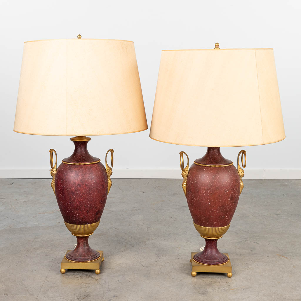 A pair of decorative table lamps made of metal 'Retour D'Egypte'. Around 1970-1980. (H:85cm)