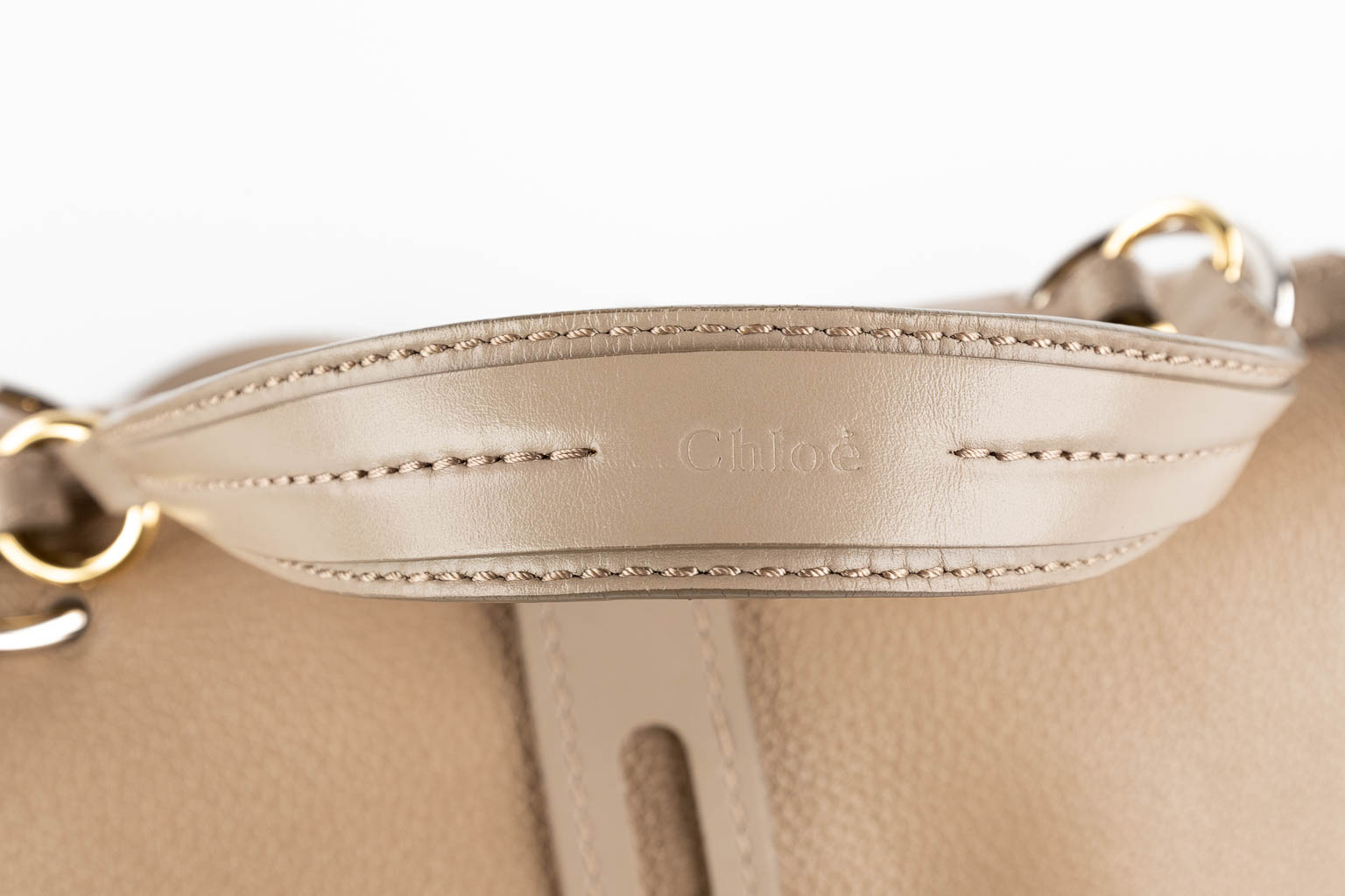 Chloé, een handtas gemaakt uit bruin leder. (W:38 x H:32 cm)