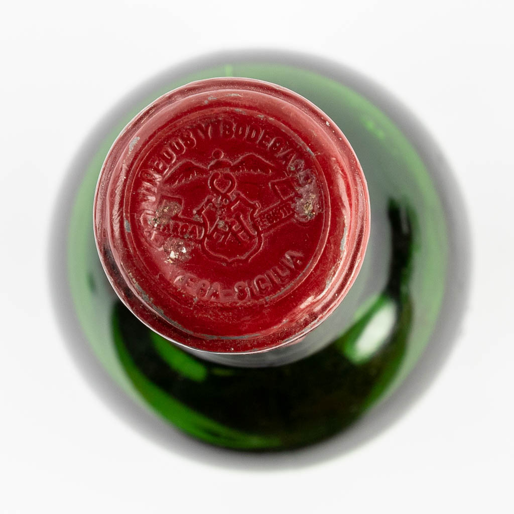 A bottle of Vega Sicilia Reserva Special Unico 1979, Bottle 1109/6160. (Vintages 